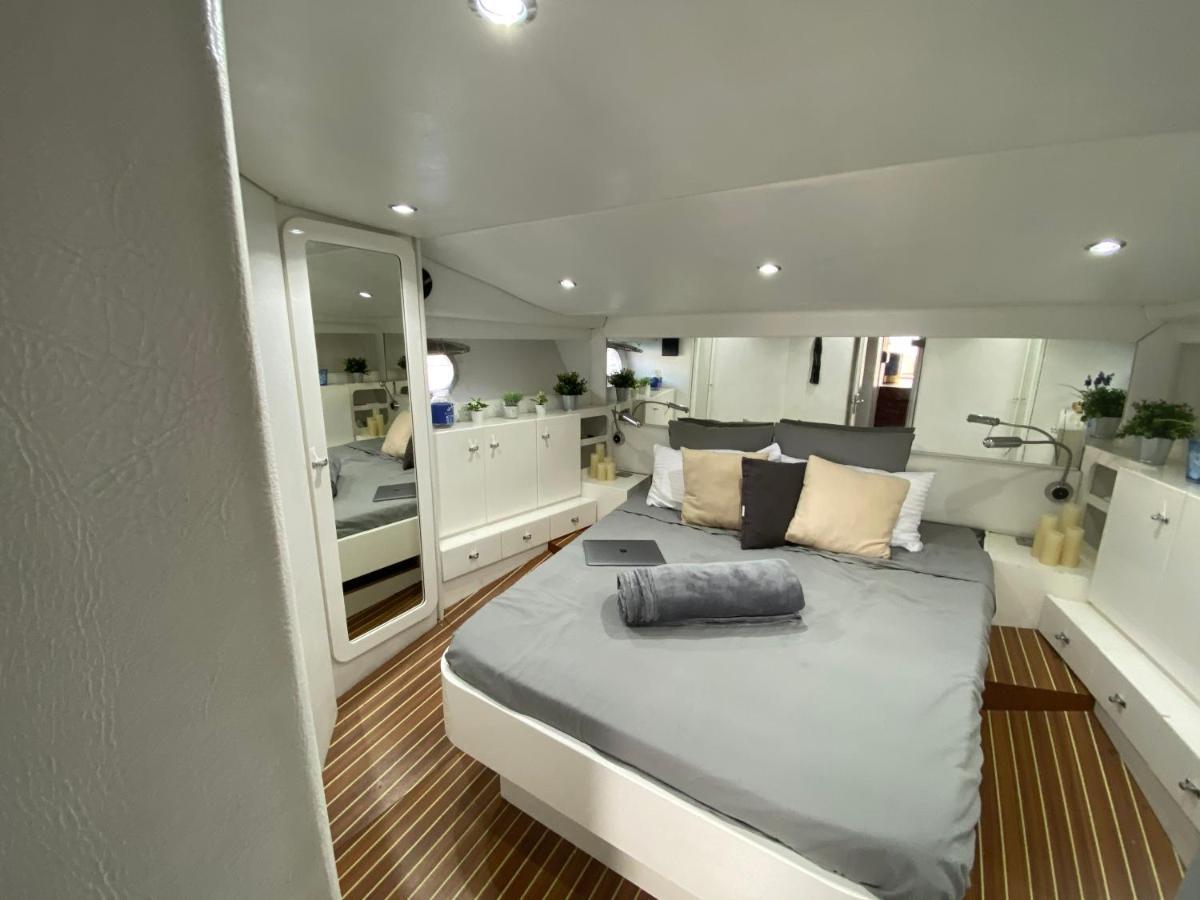 Barco Muy Romantico Con Parking! San Adrián de Besós Zewnętrze zdjęcie